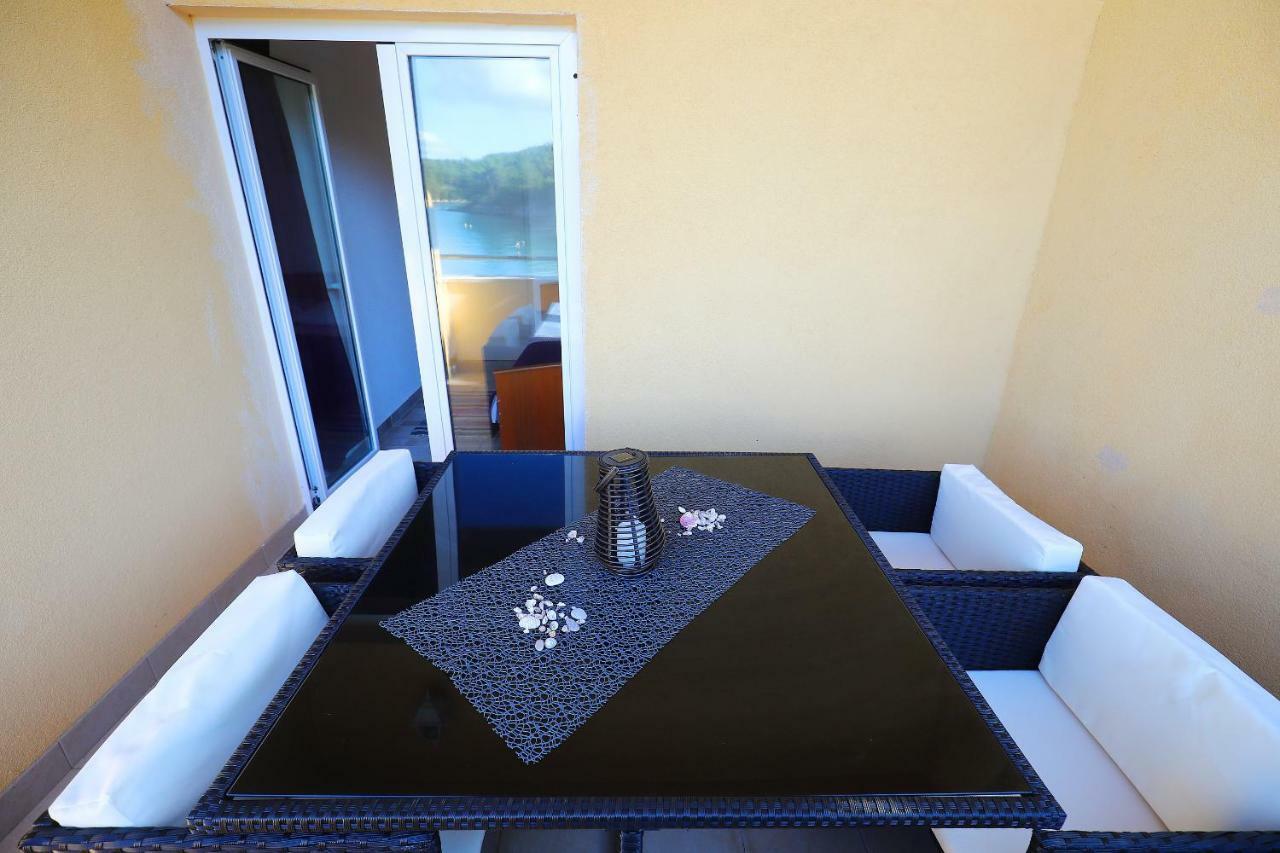 Apartments Savar - Ilo Brbinj Exterior photo